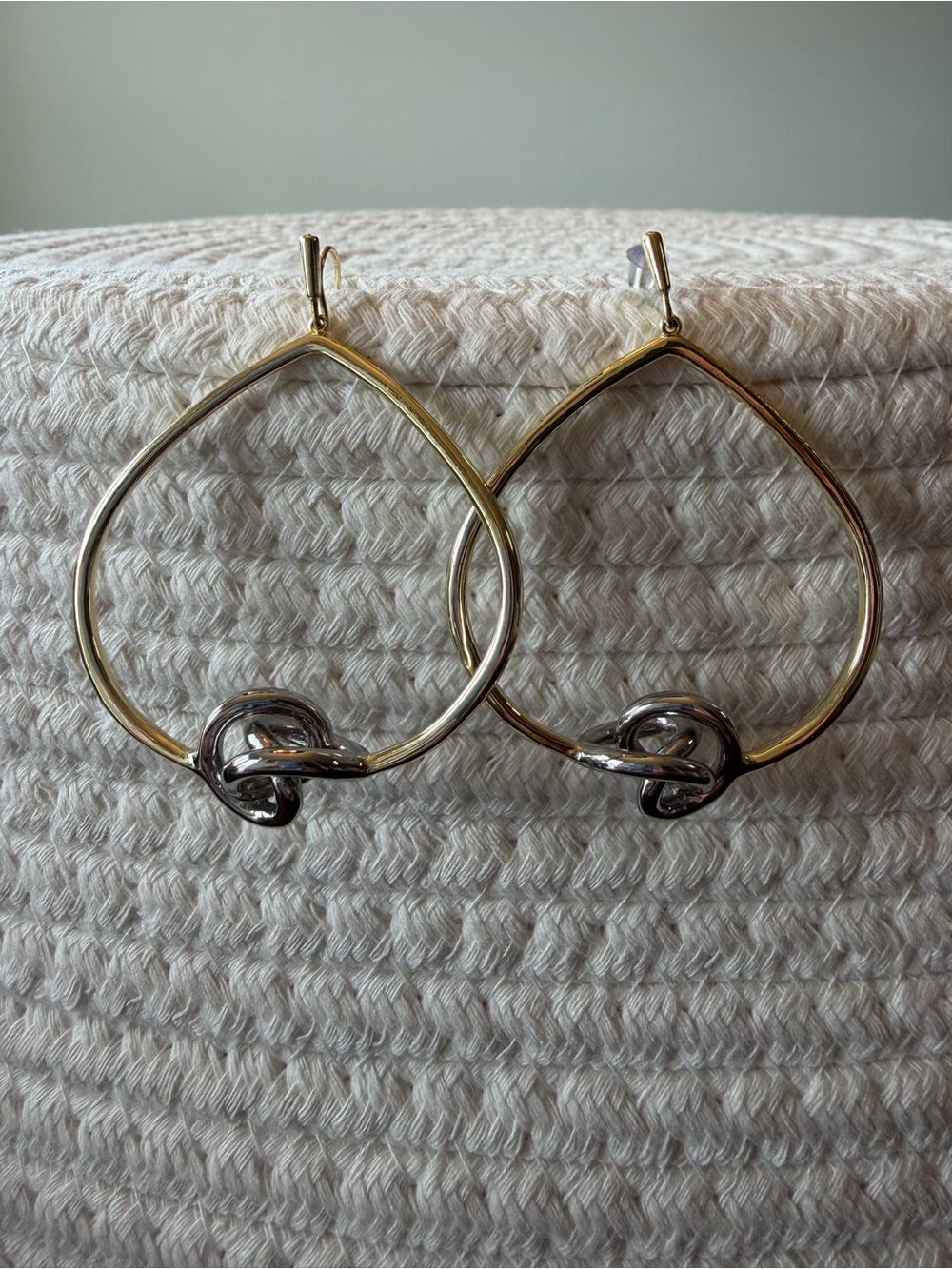 Kendra Scott Presleigh Knot Earrings - Gold & Silver